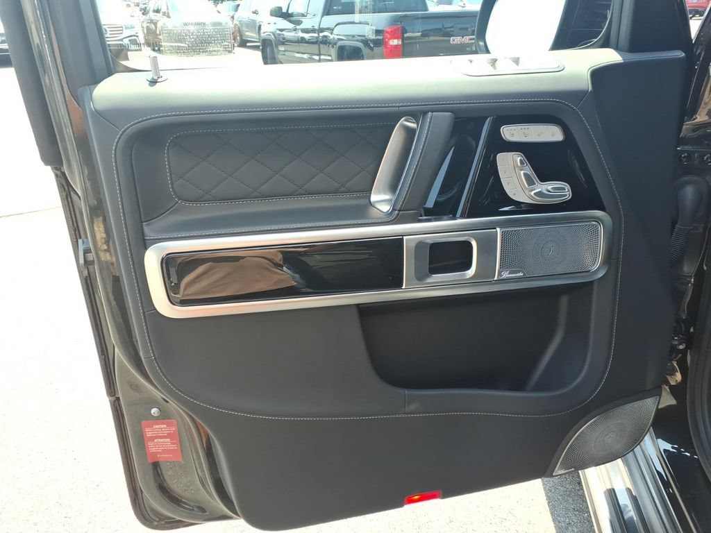 Used 2025 Mercedes-Benz G 550 image 11