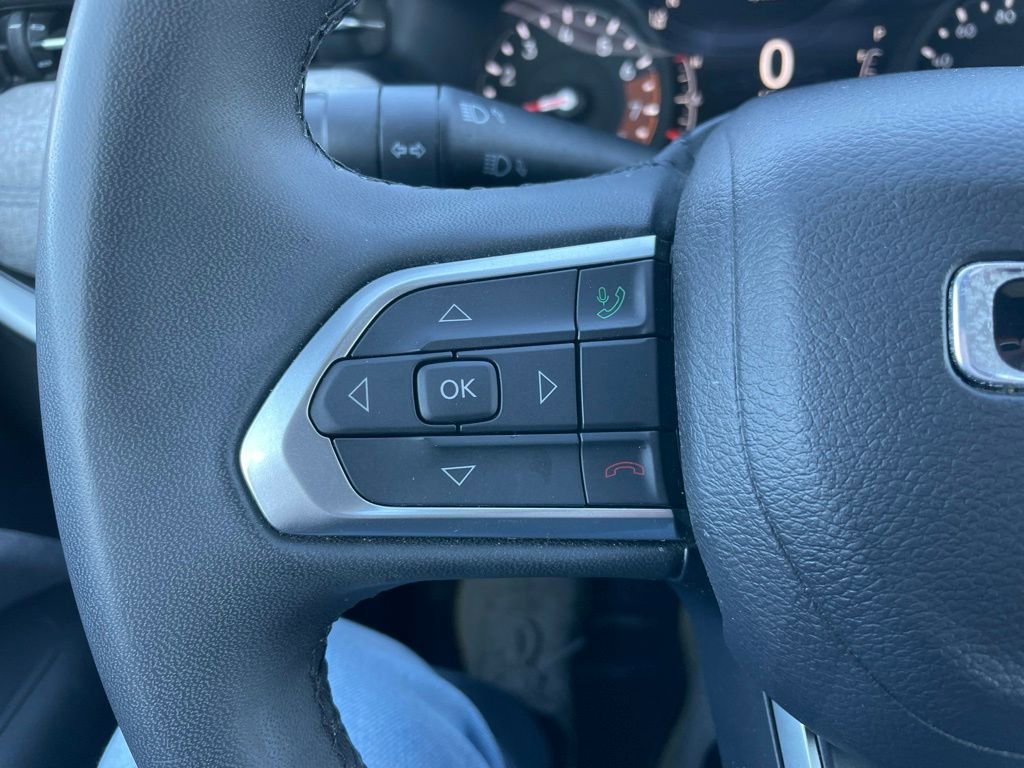 Used 2024 Jeep Compass Latitude image 19