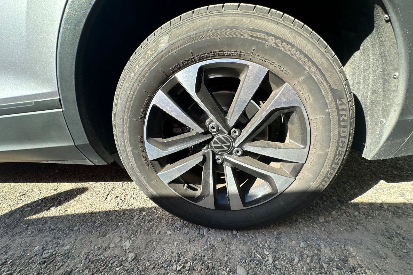 Used 2024 Volkswagen Tiguan S FWD image 3