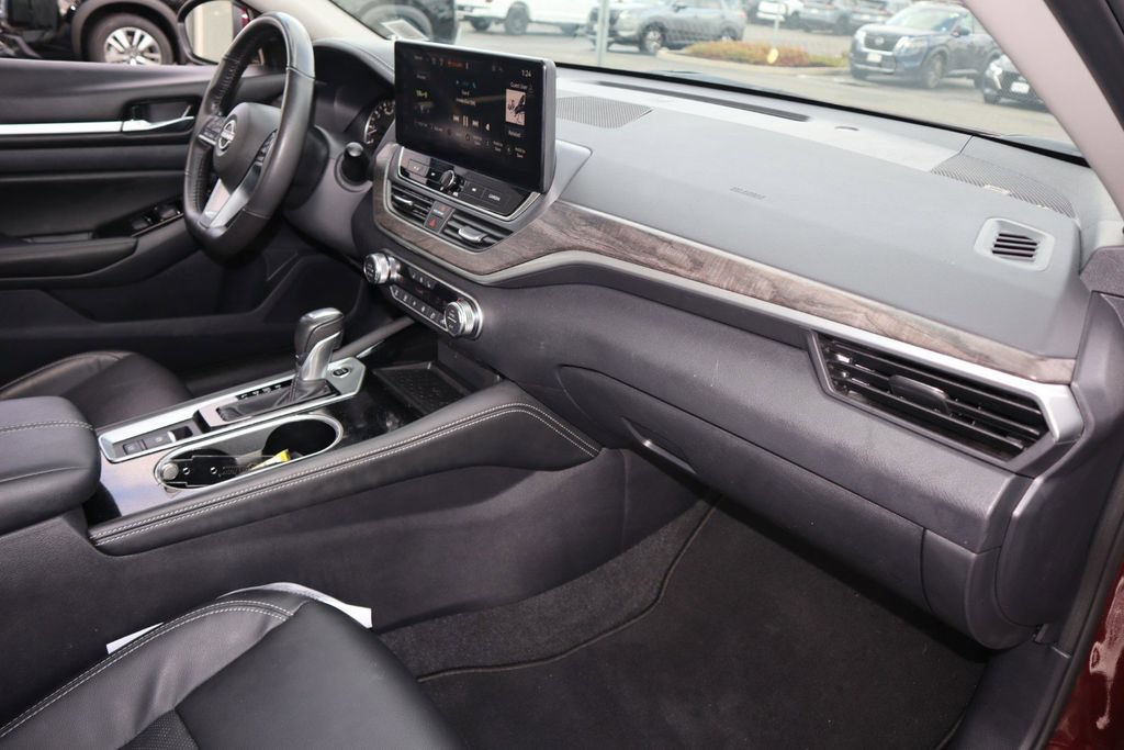 Certified 2025 Nissan Altima 2.5 SL AWD/4WD image 26