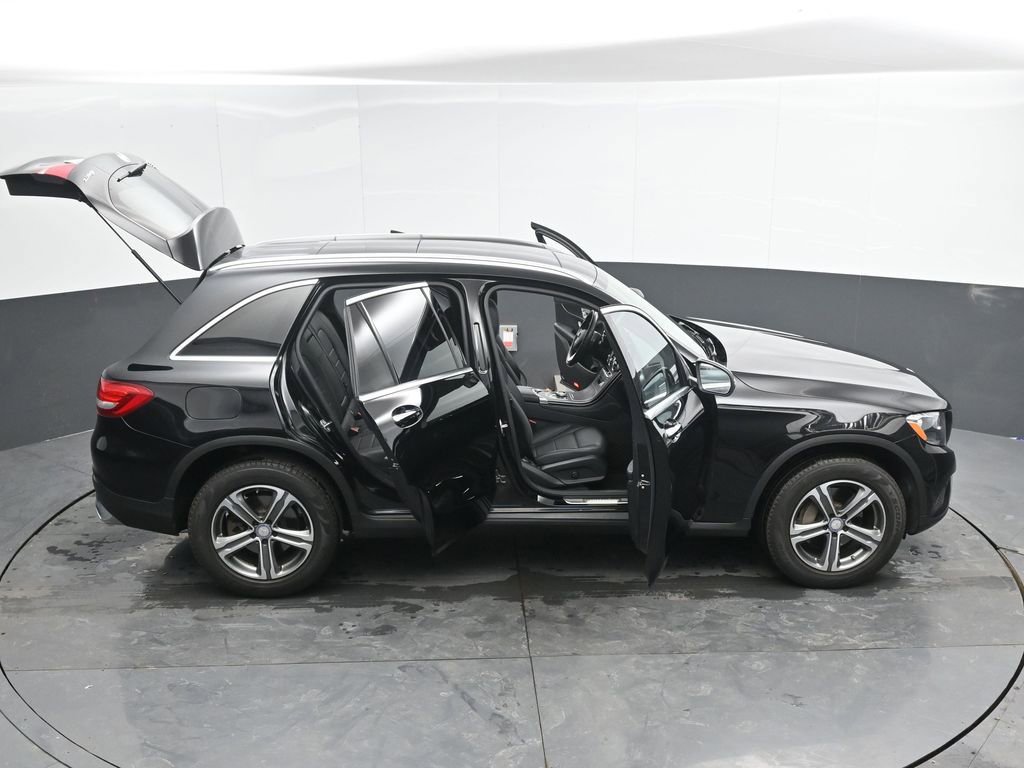 Used 2017 Mercedes-Benz GLC 300 4MATIC image 53