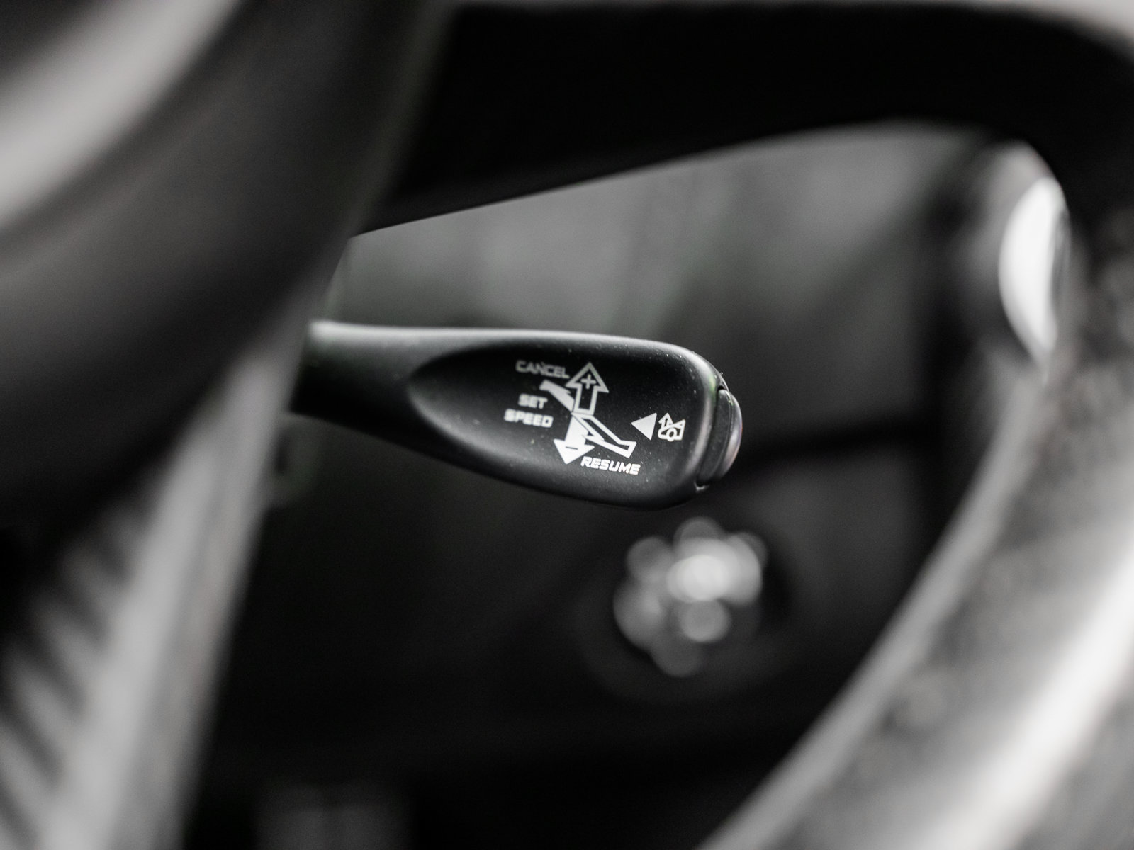 Used 2018 McLaren 720S RWD image 53