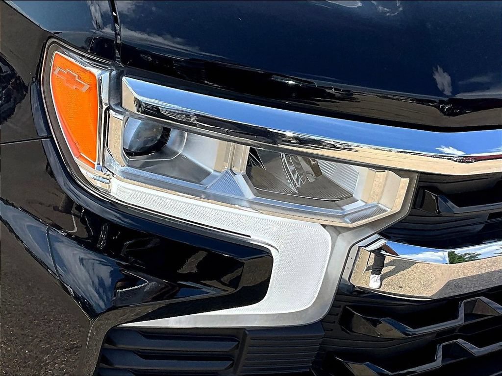 Used 2023 Chevrolet Silverado 1500 LT AWD/4WD image 33