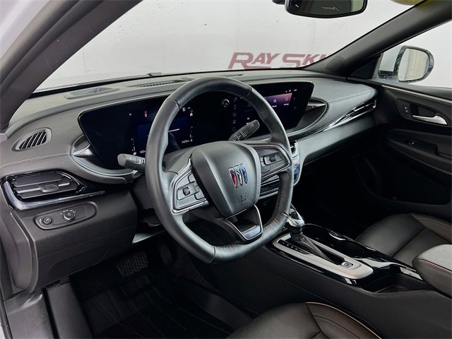 Used 2024 Buick Envista Avenir image 35