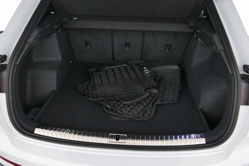 Certified 2025 Audi Q3 2.0T Premium w/ Black Optic Sport Package image 30