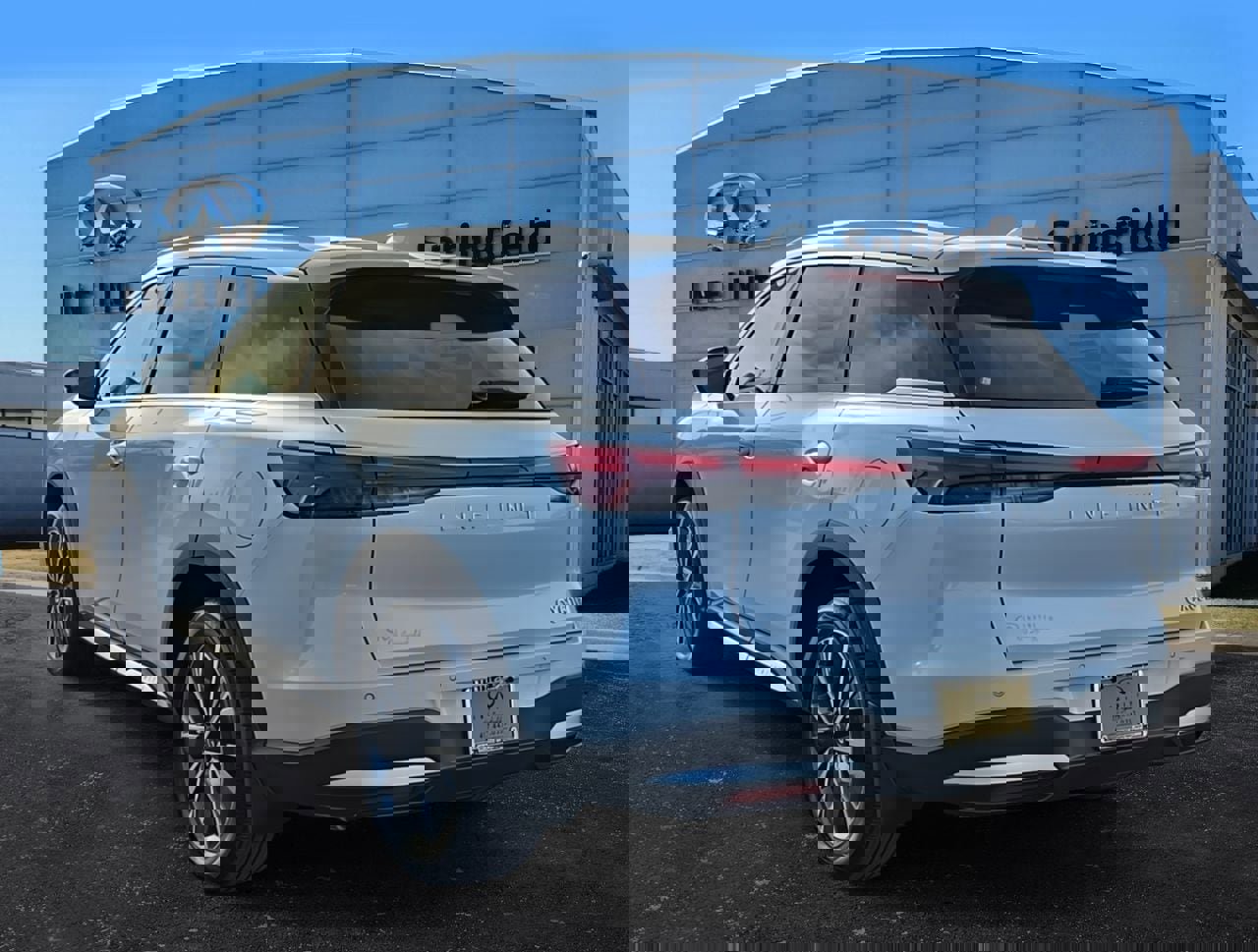 New 2026 INFINITI QX60 Luxe image 4