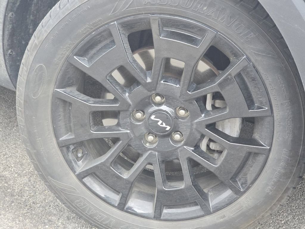 Used 2022 Kia Telluride EX w/ EX Premium Package image 11