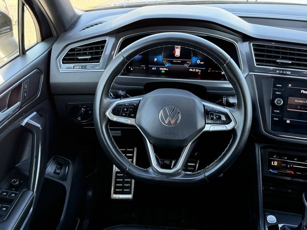 Used 2023 Volkswagen Tiguan SE R-Line FWD image 13