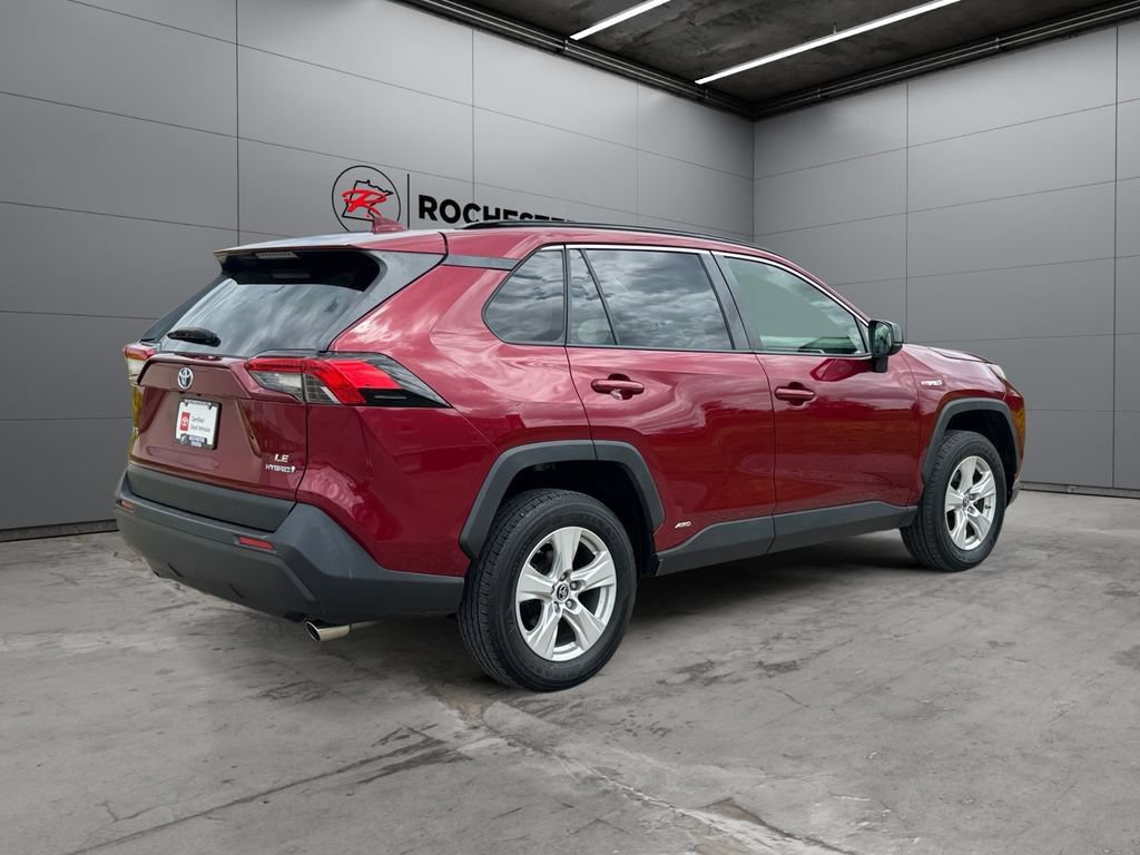 Certified 2019 Toyota RAV4 LE w/ Carpet Mat Package AWD/4WD image 5