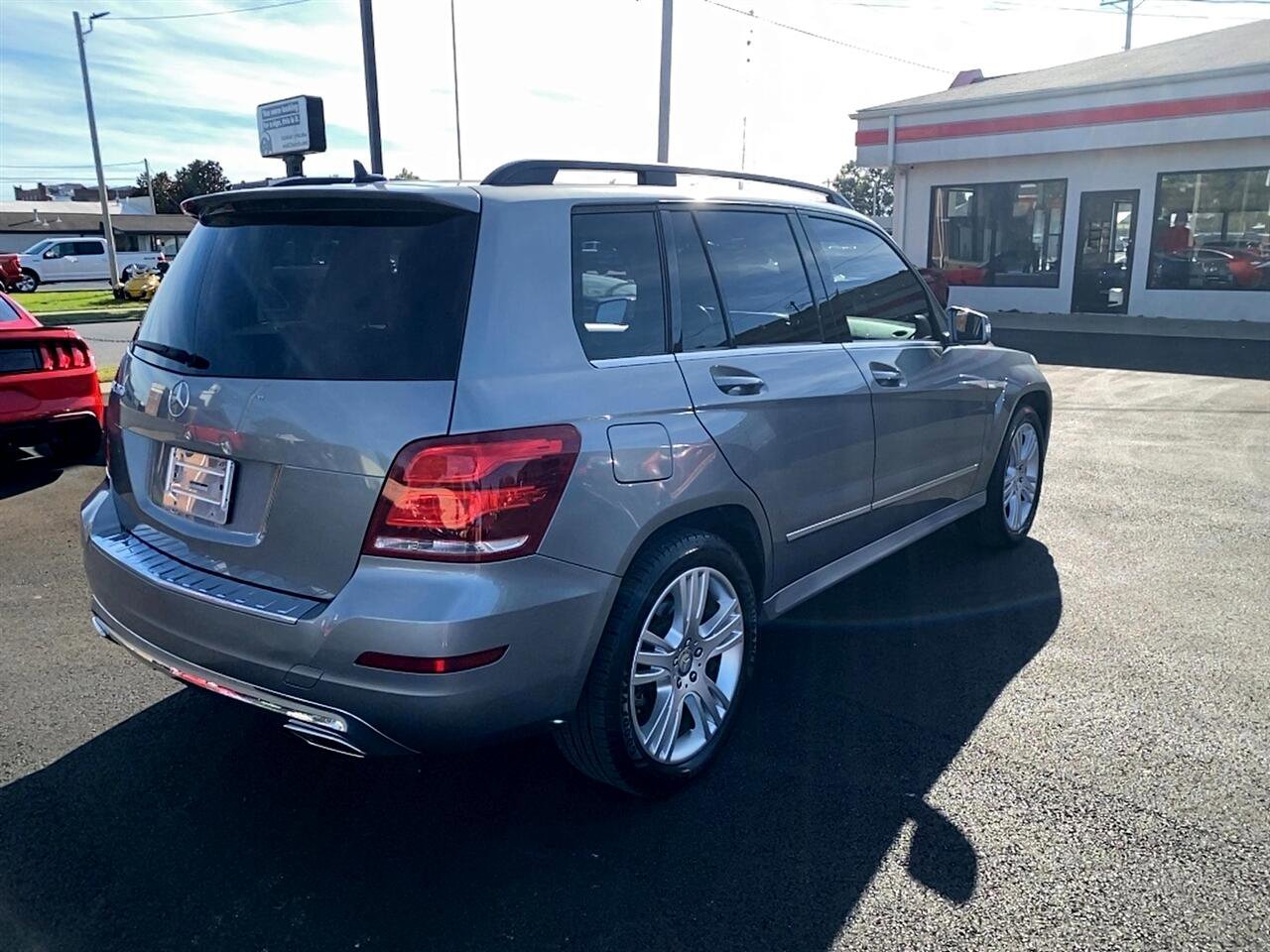 Used 2015 Mercedes-Benz GLK 350 RWD 4dr GLK 350 image 5