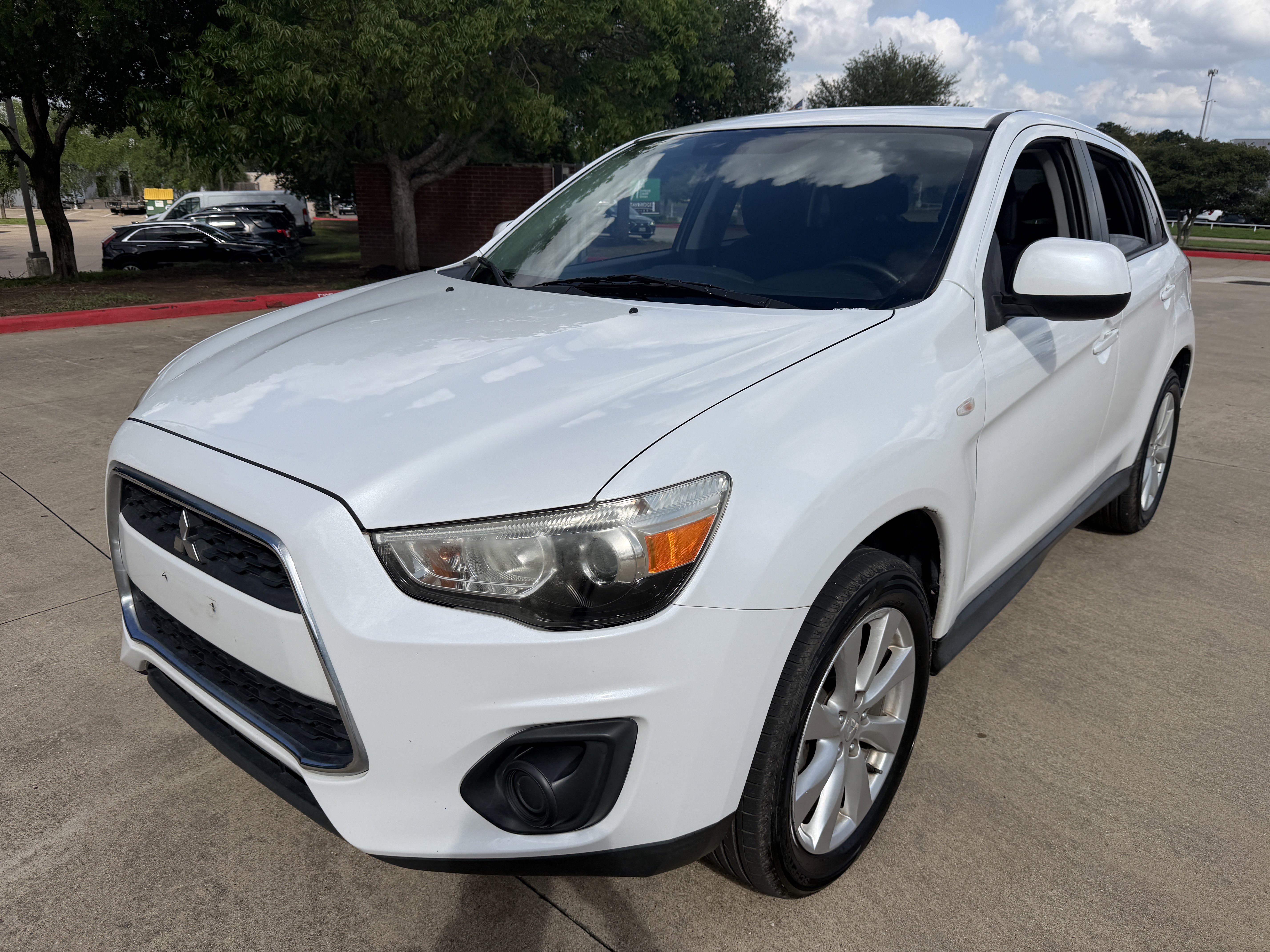 Used 2013 Mitsubishi Outlander Sport ES FWD image 3