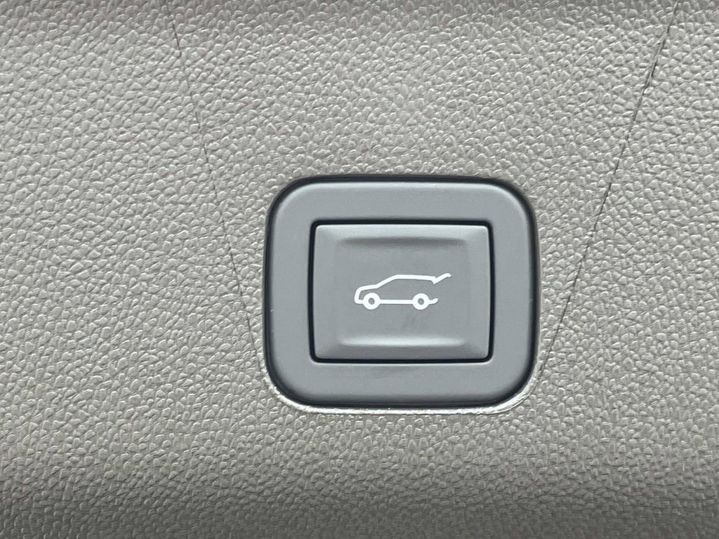 New 2026 Cadillac Escalade Luxury w/ Touring Package image 12