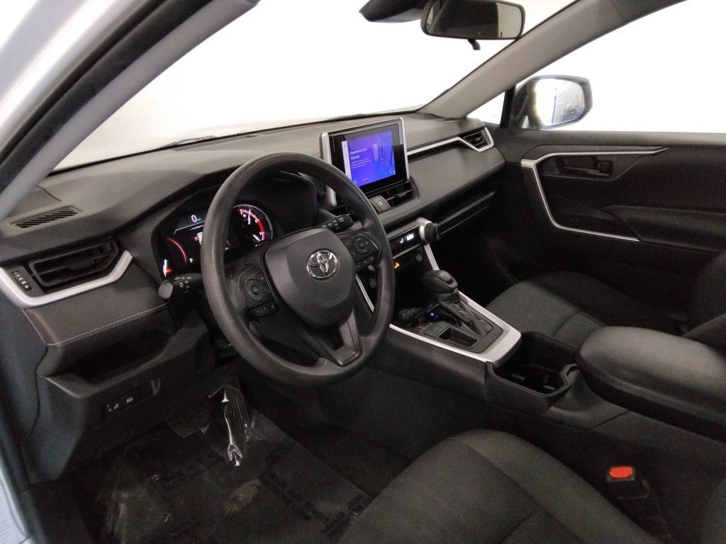 Used 2024 Toyota RAV4 LE FWD image 28