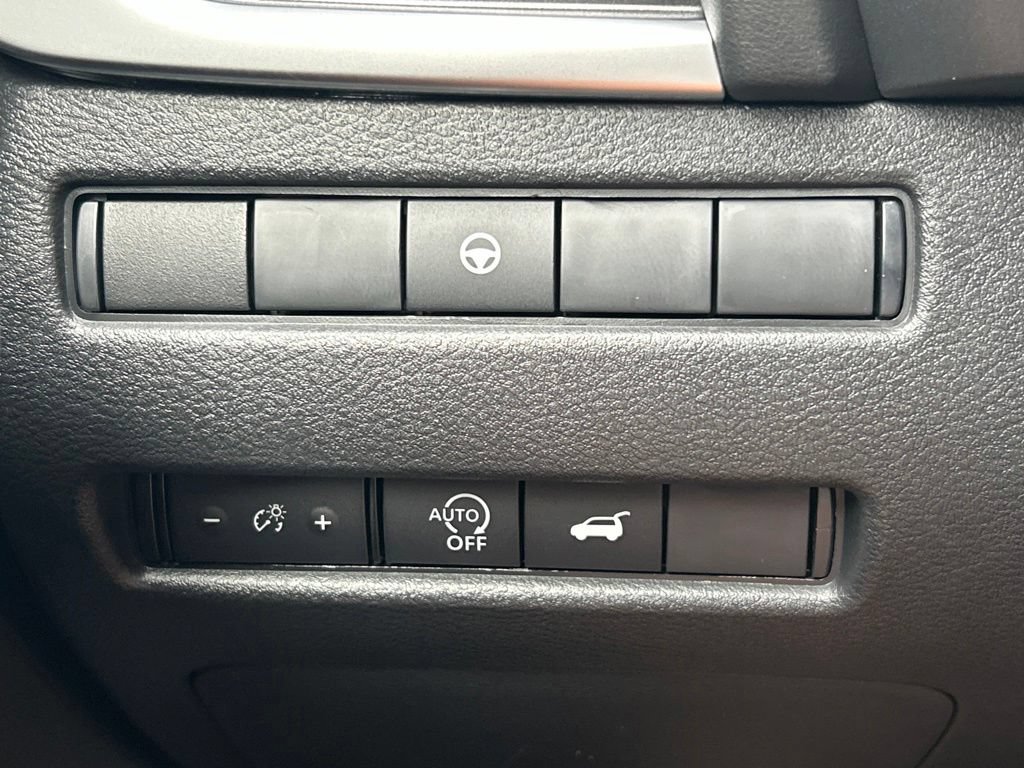 New 2026 Nissan Rogue SV FWD image 30