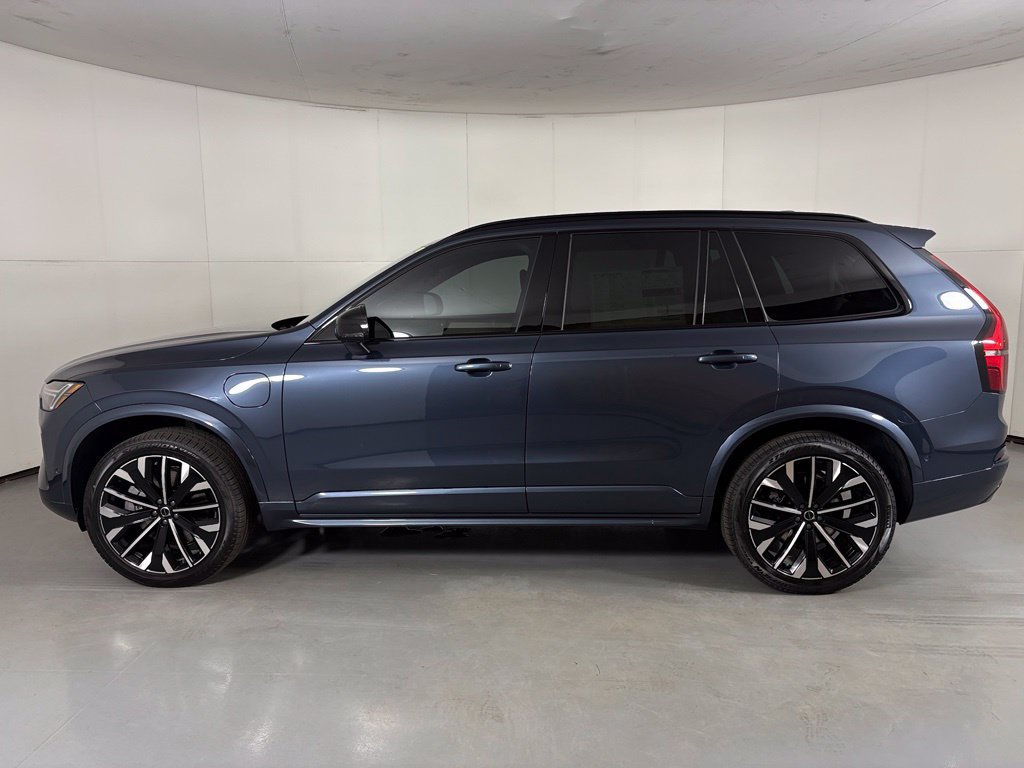 New 2026 Volvo XC90 T8 Ultra w/ Protection Package AWD/4WD image 4