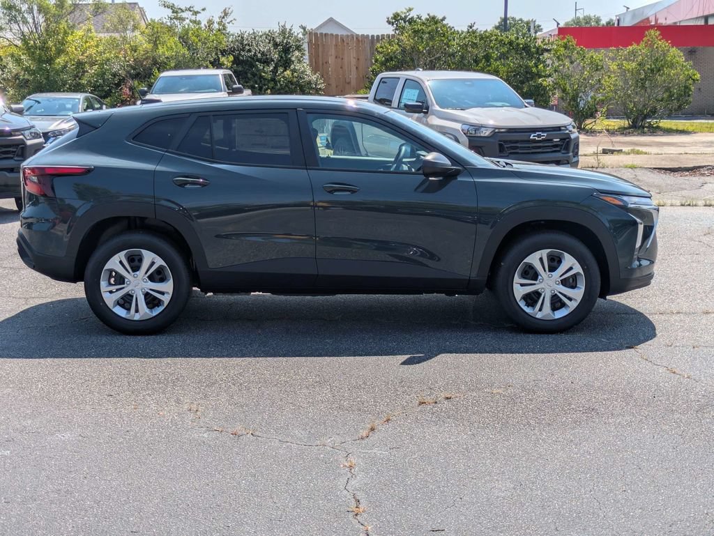 New 2026 Chevrolet Trax LS FWD image 3