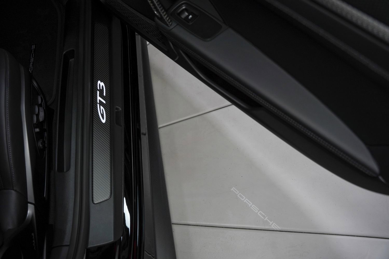 Used 2026 Porsche 911 GT3 image 36