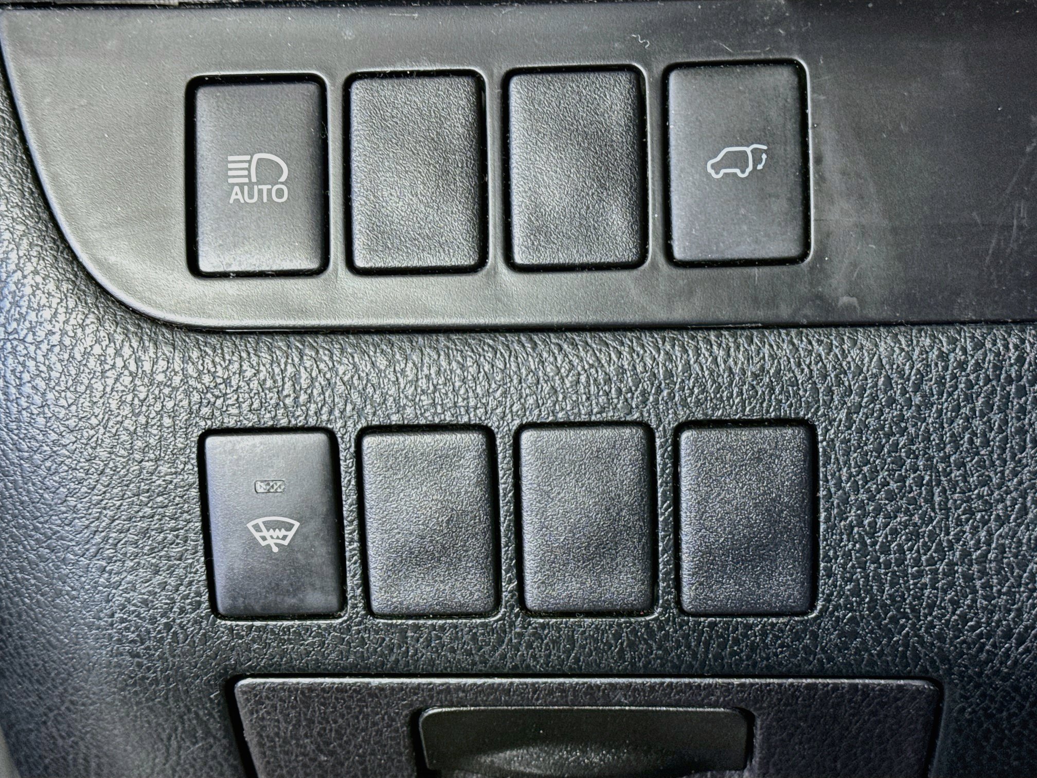 Certified 2019 Toyota Highlander XLE AWD/4WD image 10