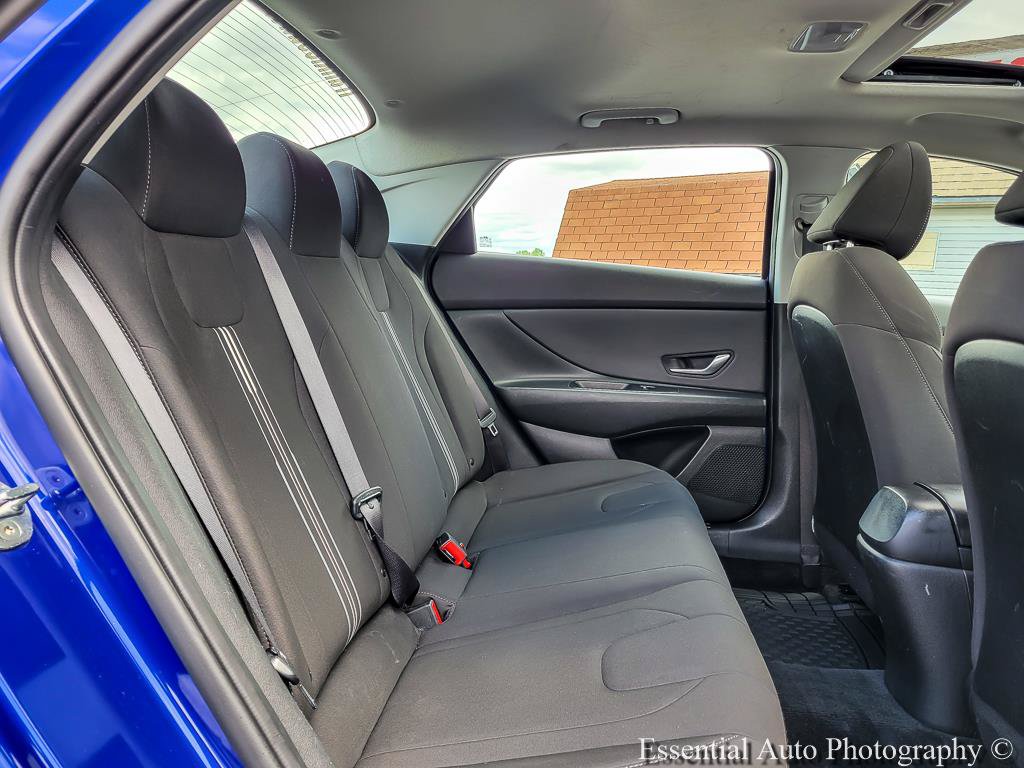 Used 2022 Hyundai Elantra SEL FWD image 29
