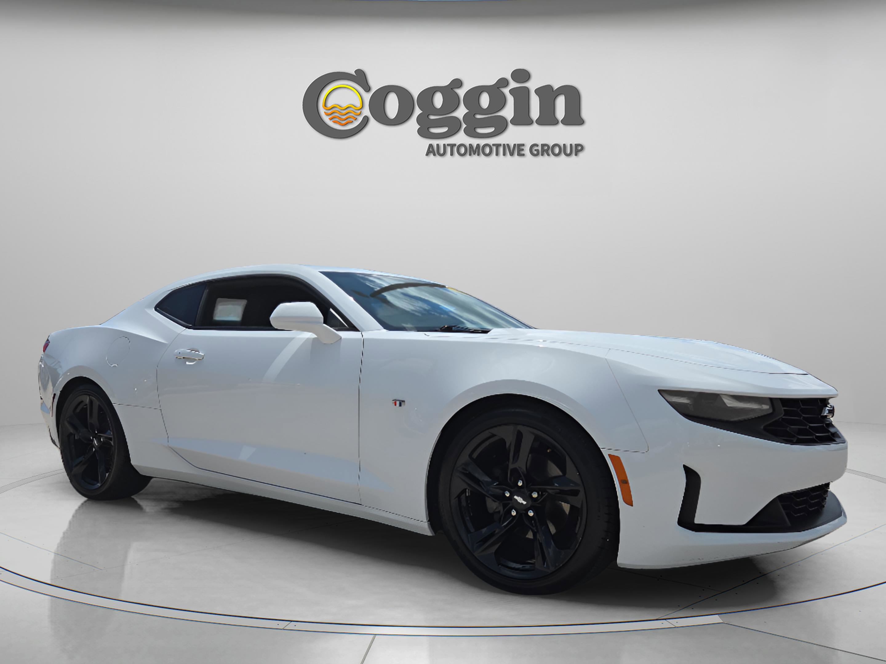 Used 2019 Chevrolet Camaro LT RWD image 7