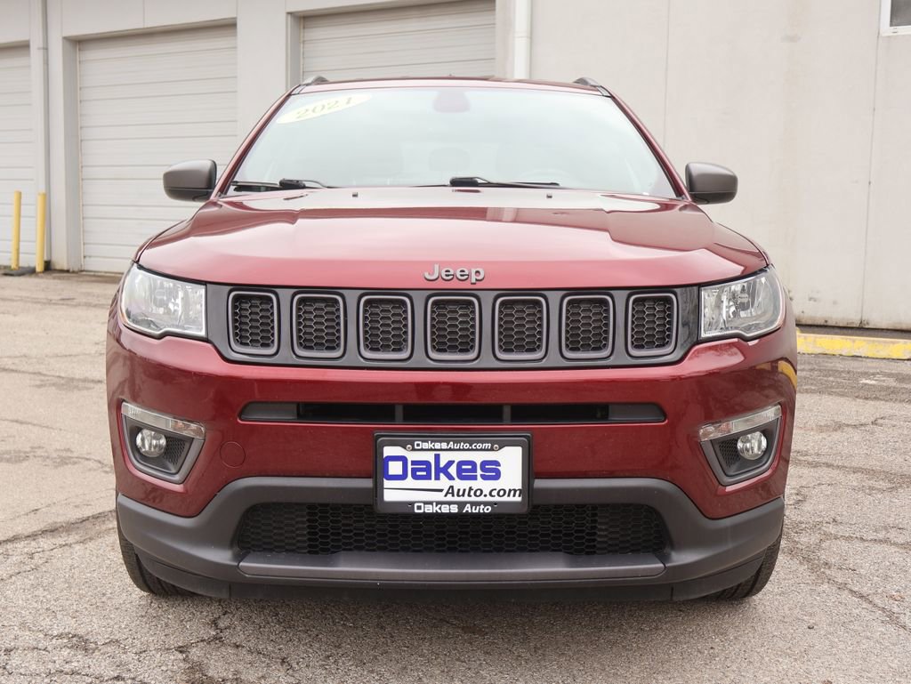 Used 2021 Jeep Compass Latitude AWD/4WD image 3