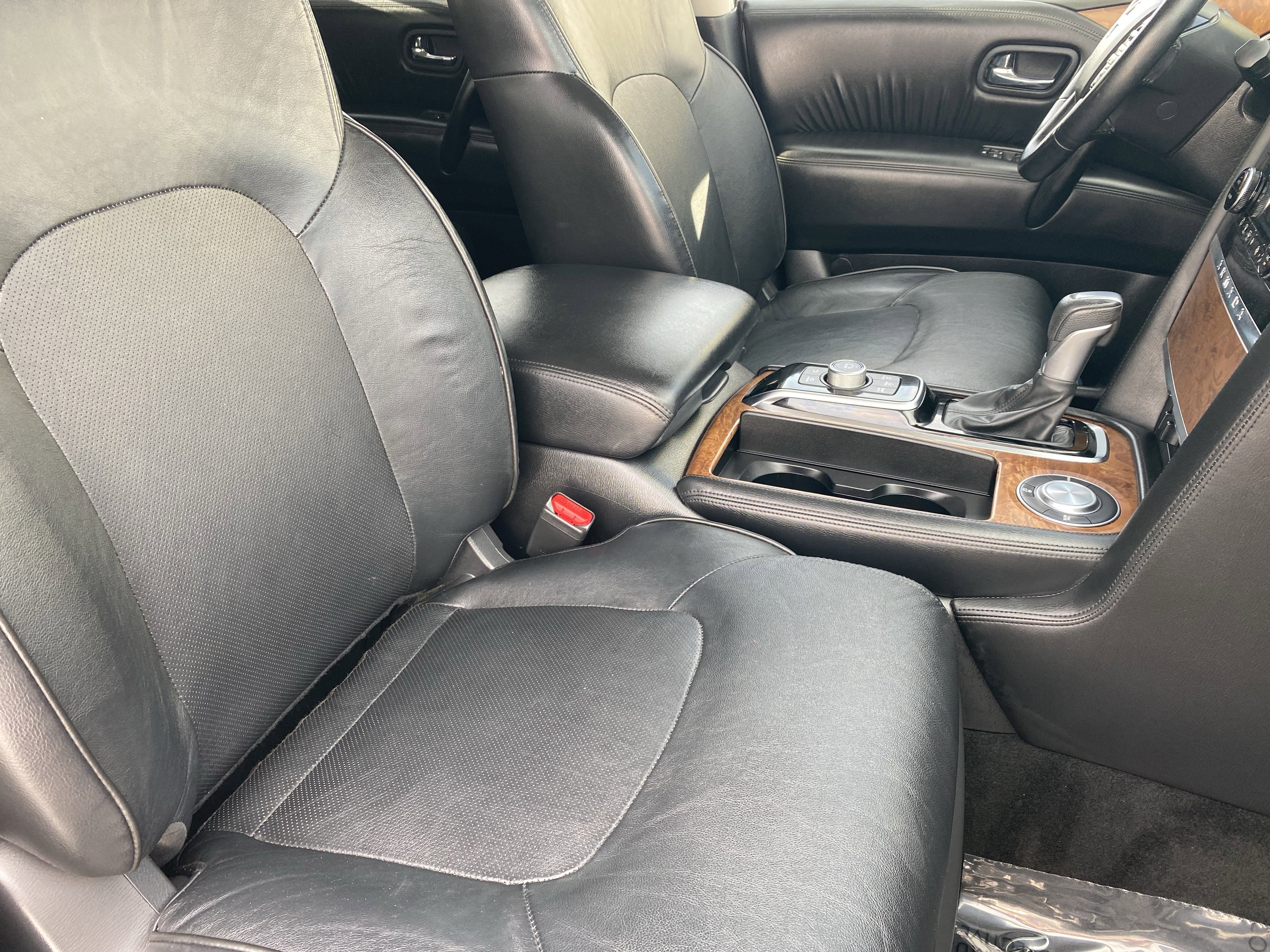 Used 2023 Nissan Armada SL image 10