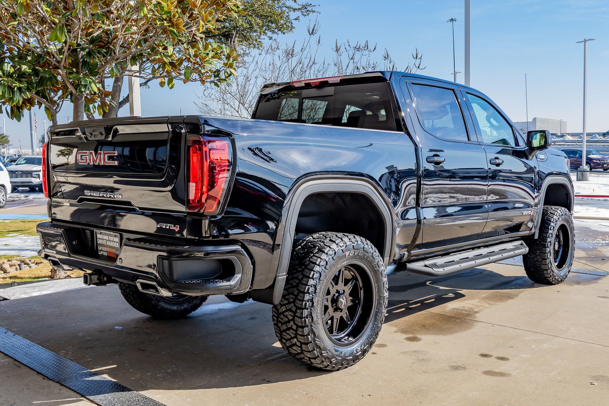 Used 2026 GMC Sierra 1500 AT4 w/ Technology Package image 10