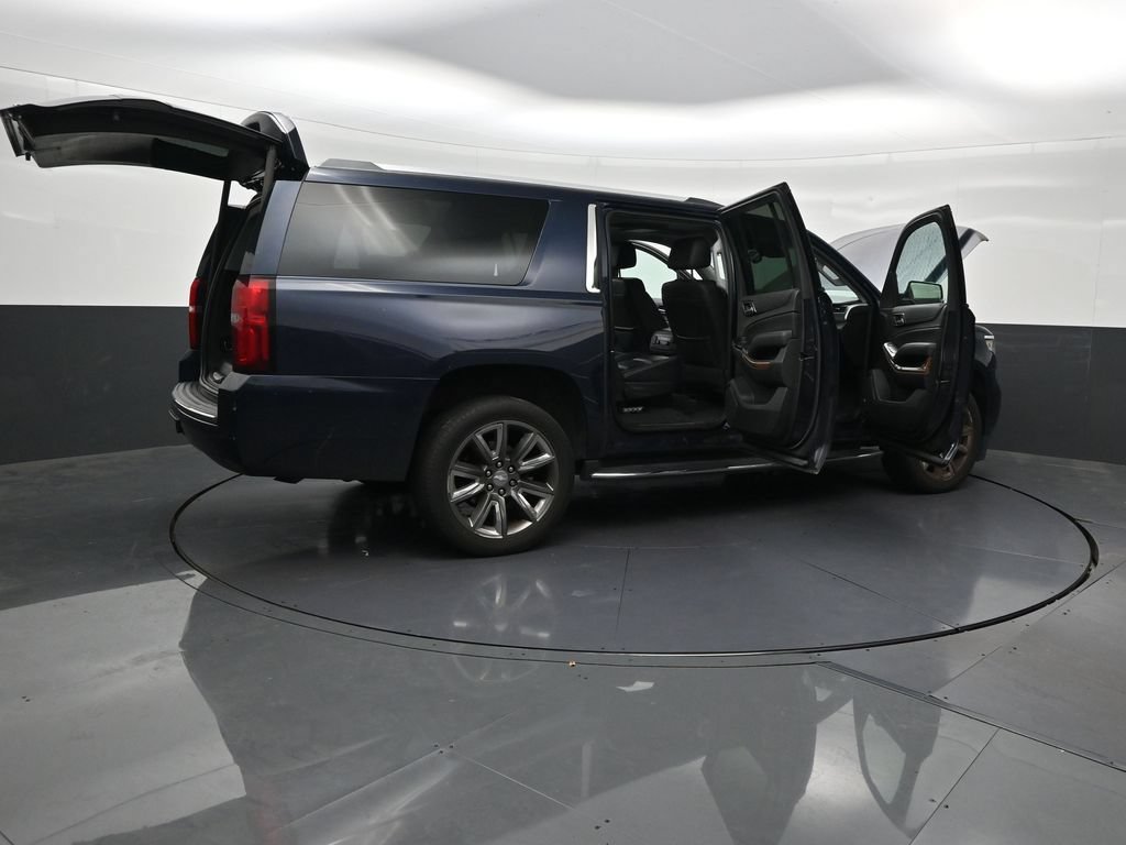 Used 2019 Chevrolet Suburban Premier RWD image 31