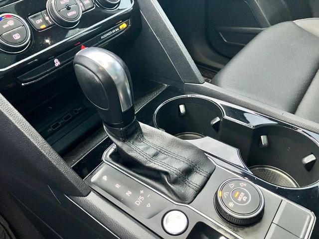 Used 2020 Volkswagen Atlas Cross Sport SEL image 29