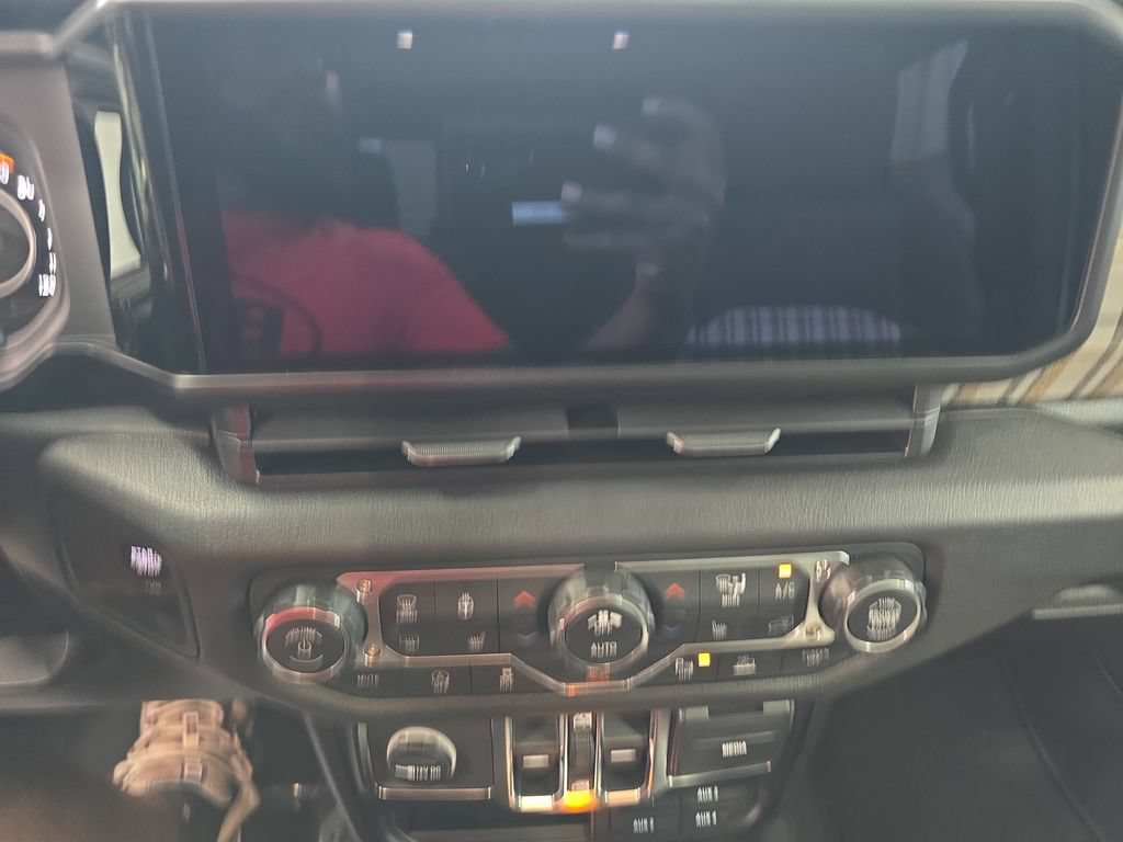 New 2026 Jeep Gladiator Sport AWD/4WD image 20