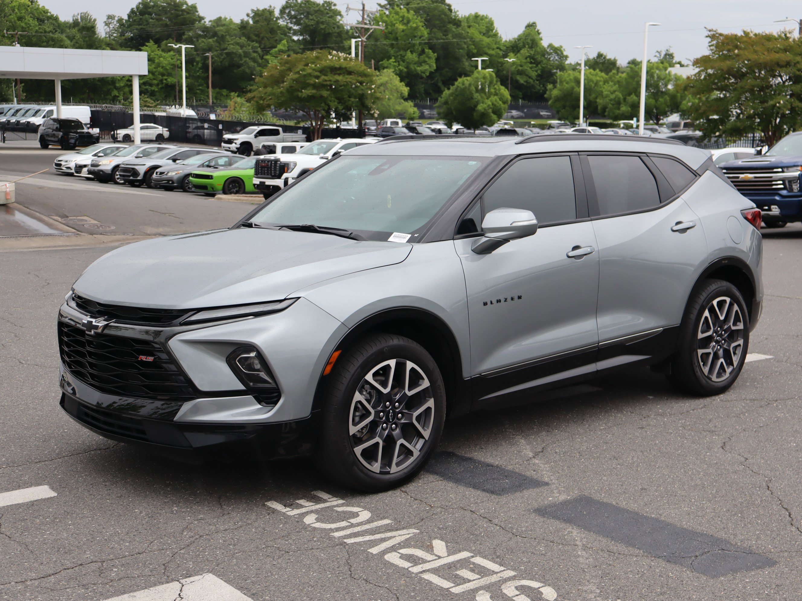 Used 2024 Chevrolet Blazer RS w/ Driver Confidence II Package FWD image 16