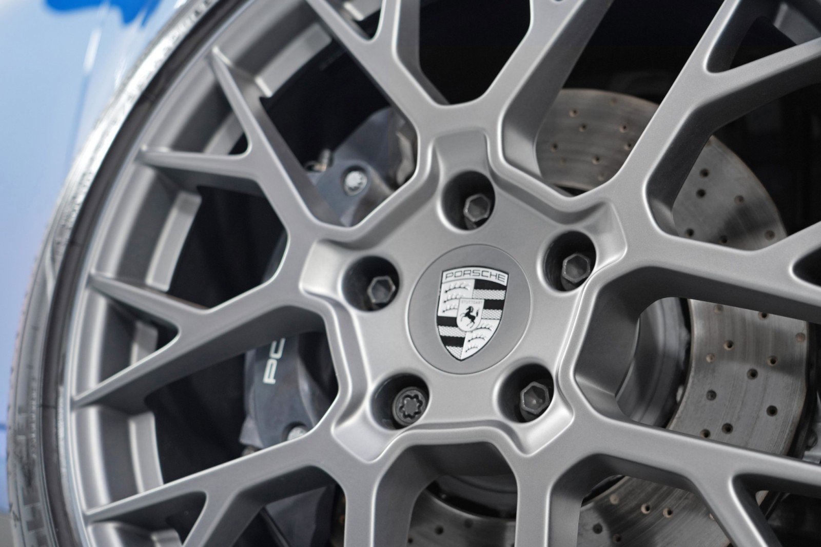 Used 2025 Porsche 911 Carrera RWD image 61