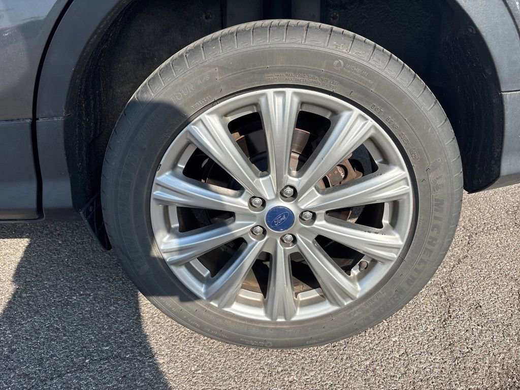 Used 2017 Ford Escape Titanium FWD image 6