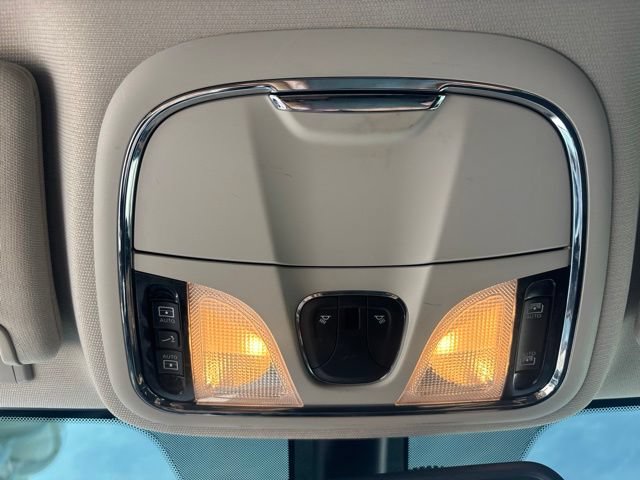 Used 2016 Jeep Cherokee 75th Anniversary AWD/4WD image 39