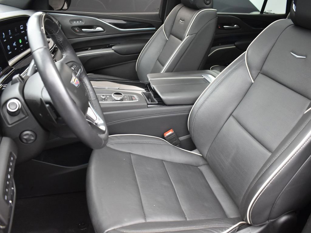 Certified 2024 Cadillac Escalade Sport w/ Touring Package image 14