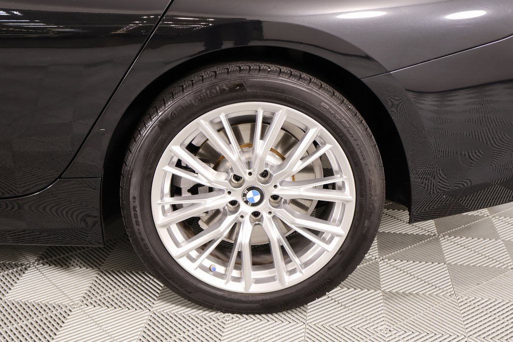 Used 2023 BMW 330i xDrive Sedan w/ Premium Package image 21