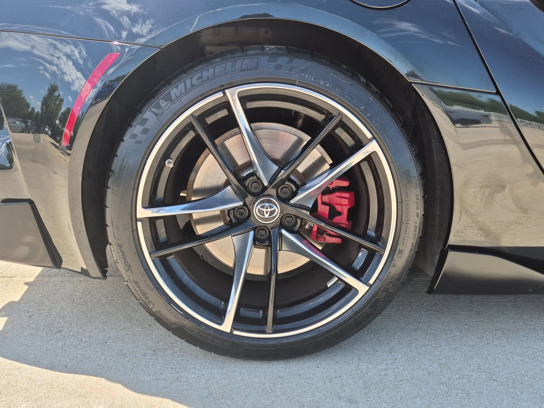 Used 2021 Toyota Supra Premium w/ Driver Assist Package RWD image 30