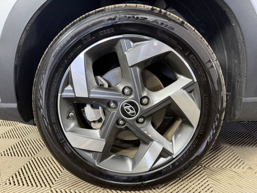 Certified 2026 Hyundai Venue SEL FWD image 20
