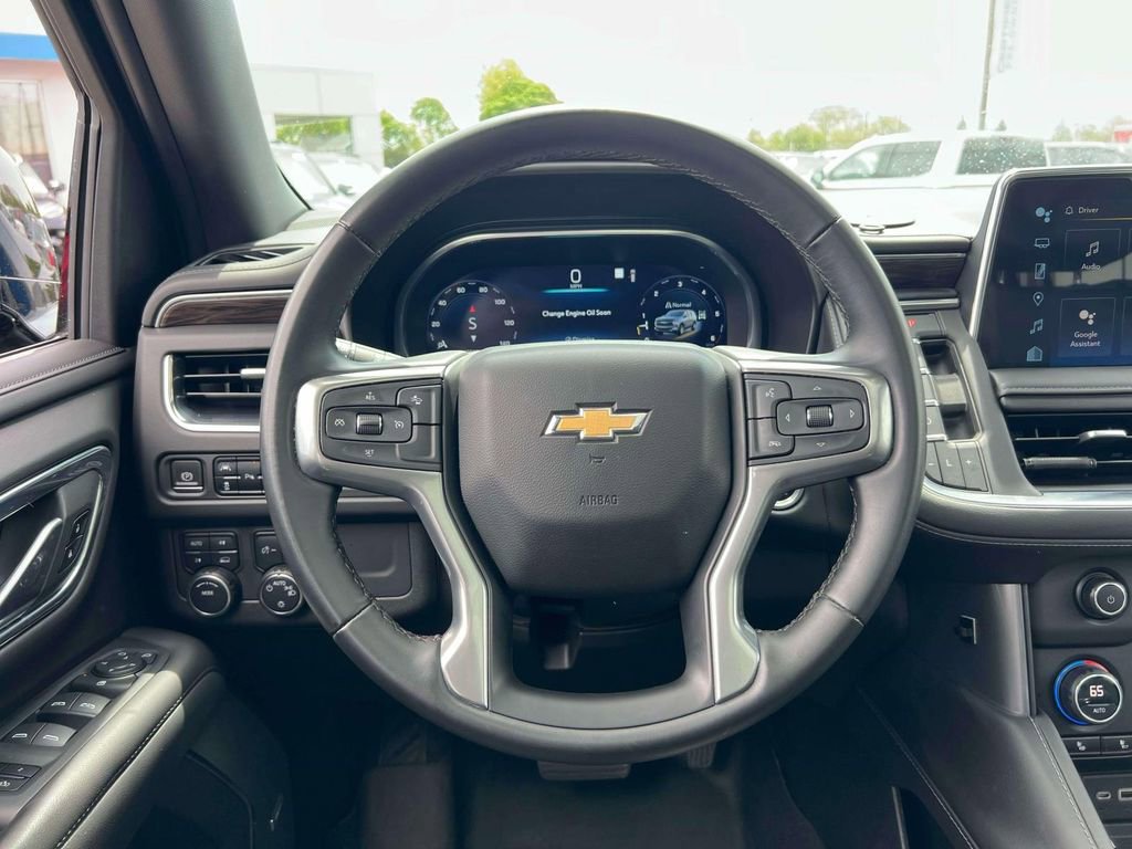 Used 2023 Chevrolet Suburban LT AWD/4WD image 17