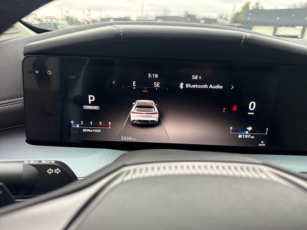 Used 2025 Nissan Murano SL image 16