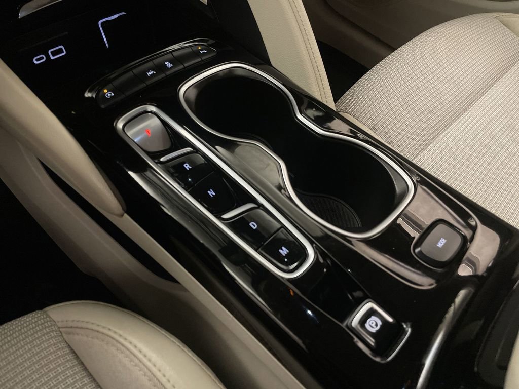 Used 2023 Buick Envision Preferred FWD image 9