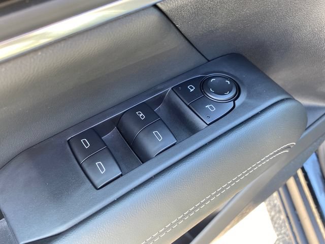 Certified 2025 GMC Terrain Elevation w/ LPO, Floor Liner Package AWD/4WD image 17