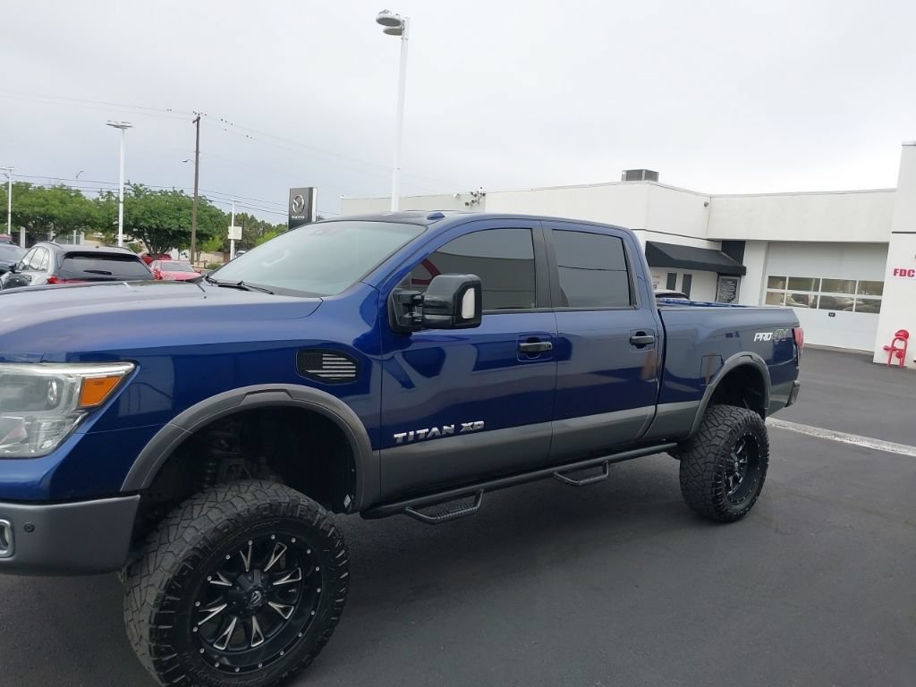 Used 2016 Nissan Titan PRO-4X AWD/4WD image 2