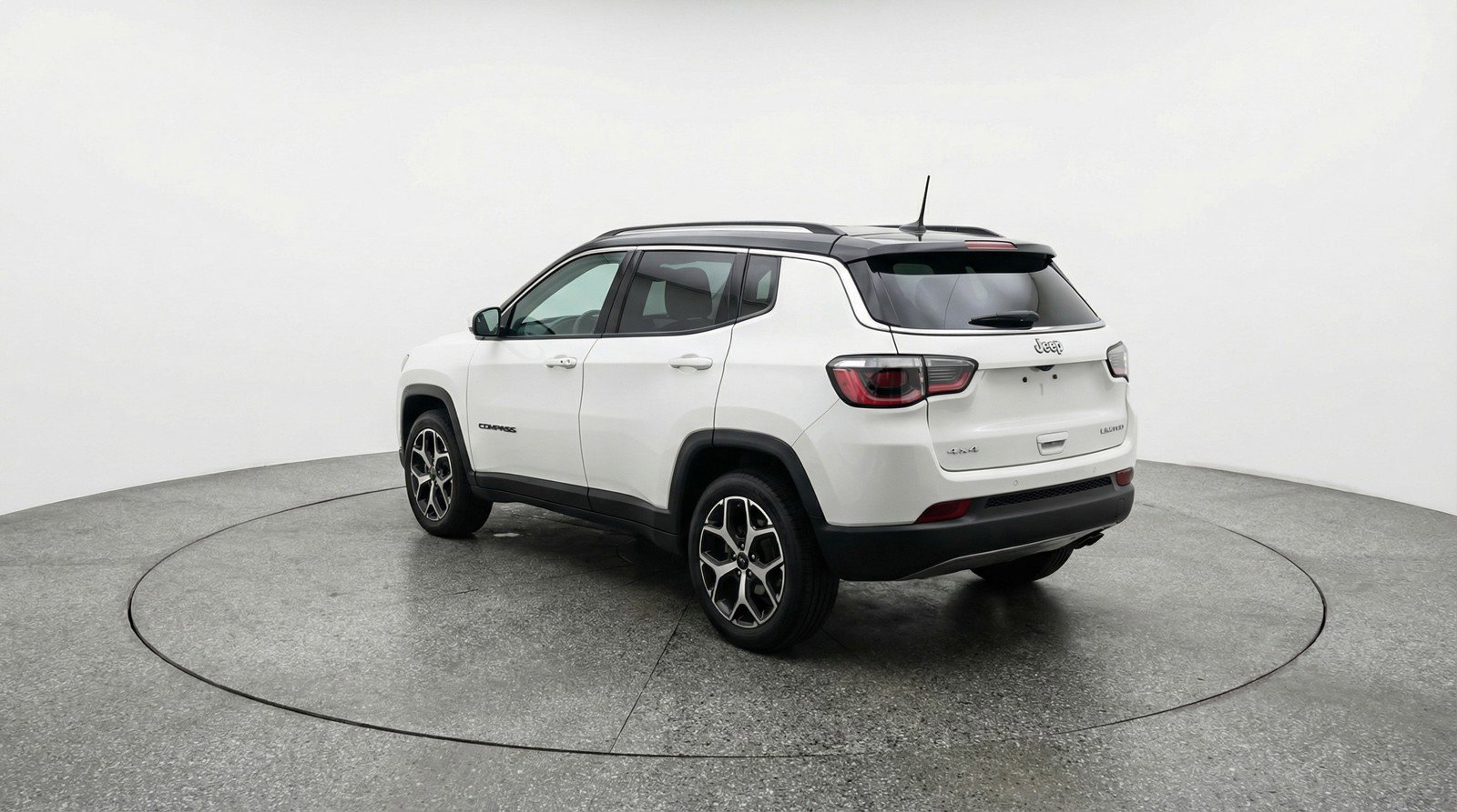 Used 2025 Jeep Compass Limited image 6