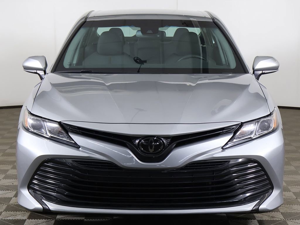 Used 2020 Toyota Camry LE w/ Convenience Package image 9