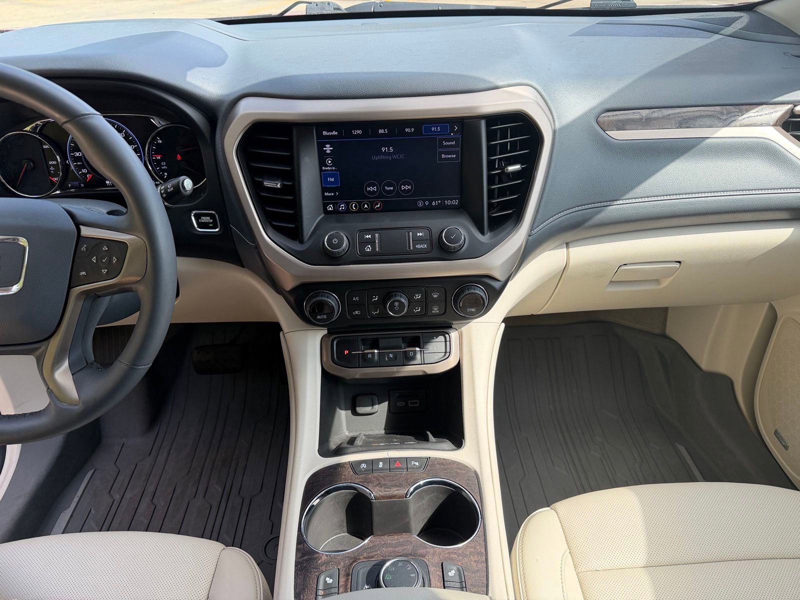 Used 2023 GMC Acadia Denali w/ Denali Ultimate Package AWD/4WD image 20