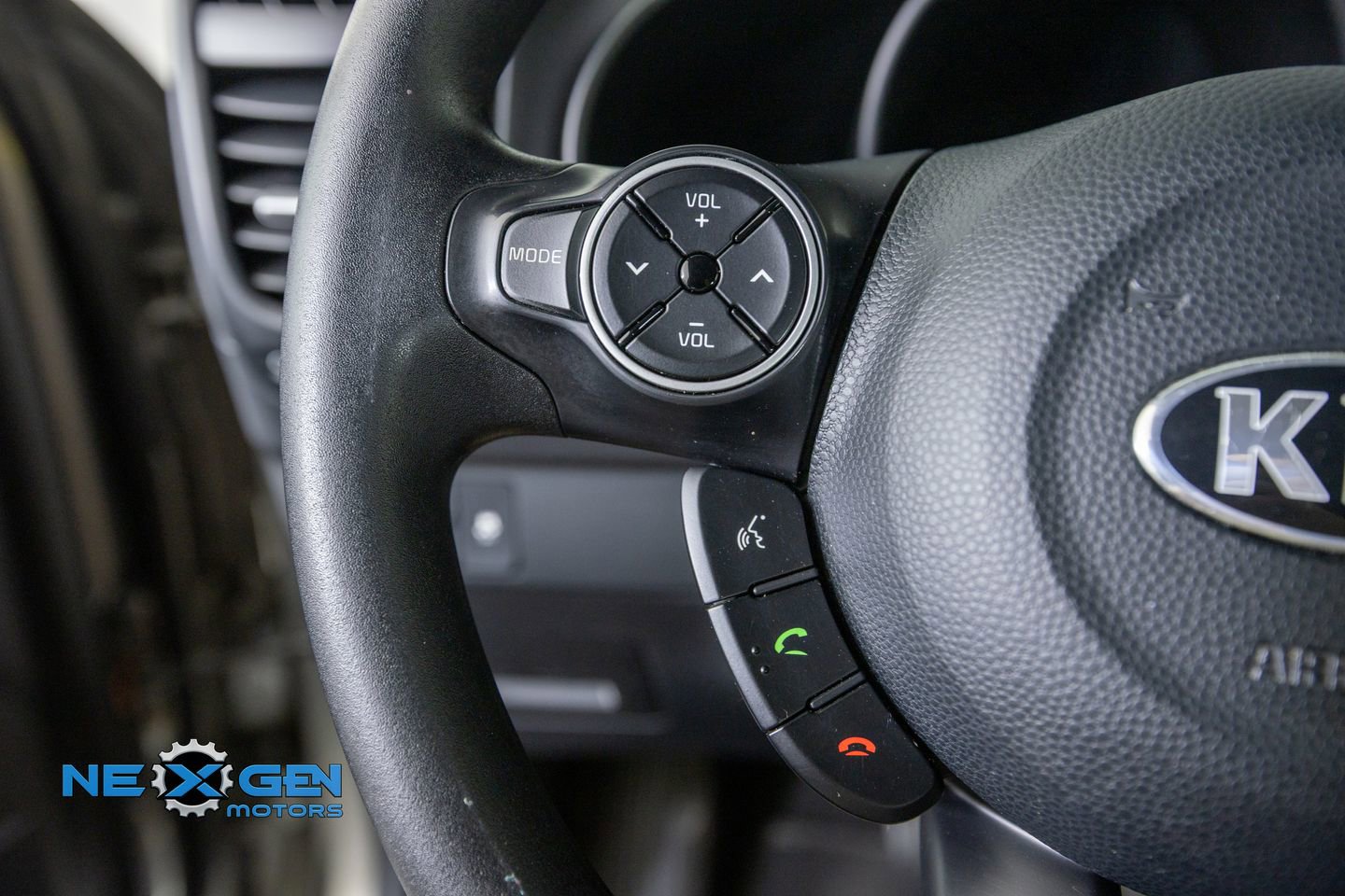 Used 2018 Kia Soul FWD image 14
