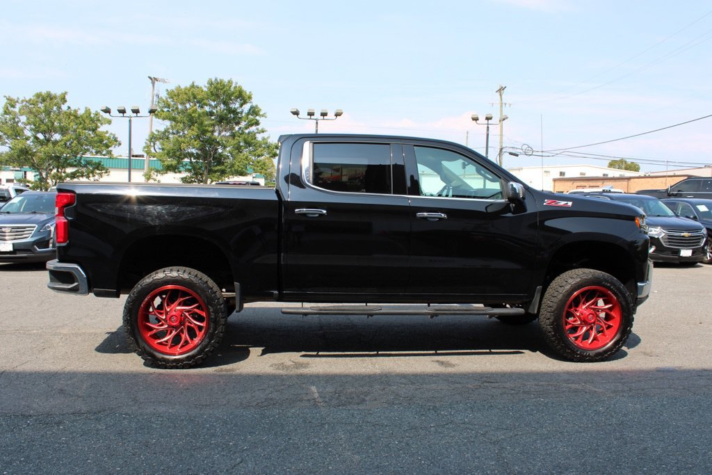 Used 2022 Chevrolet Silverado 1500 LTZ AWD/4WD image 9