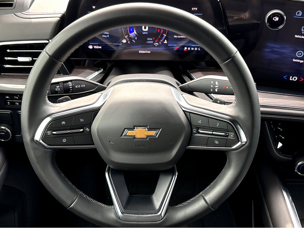 Used 2025 Chevrolet Tahoe LS RWD image 12