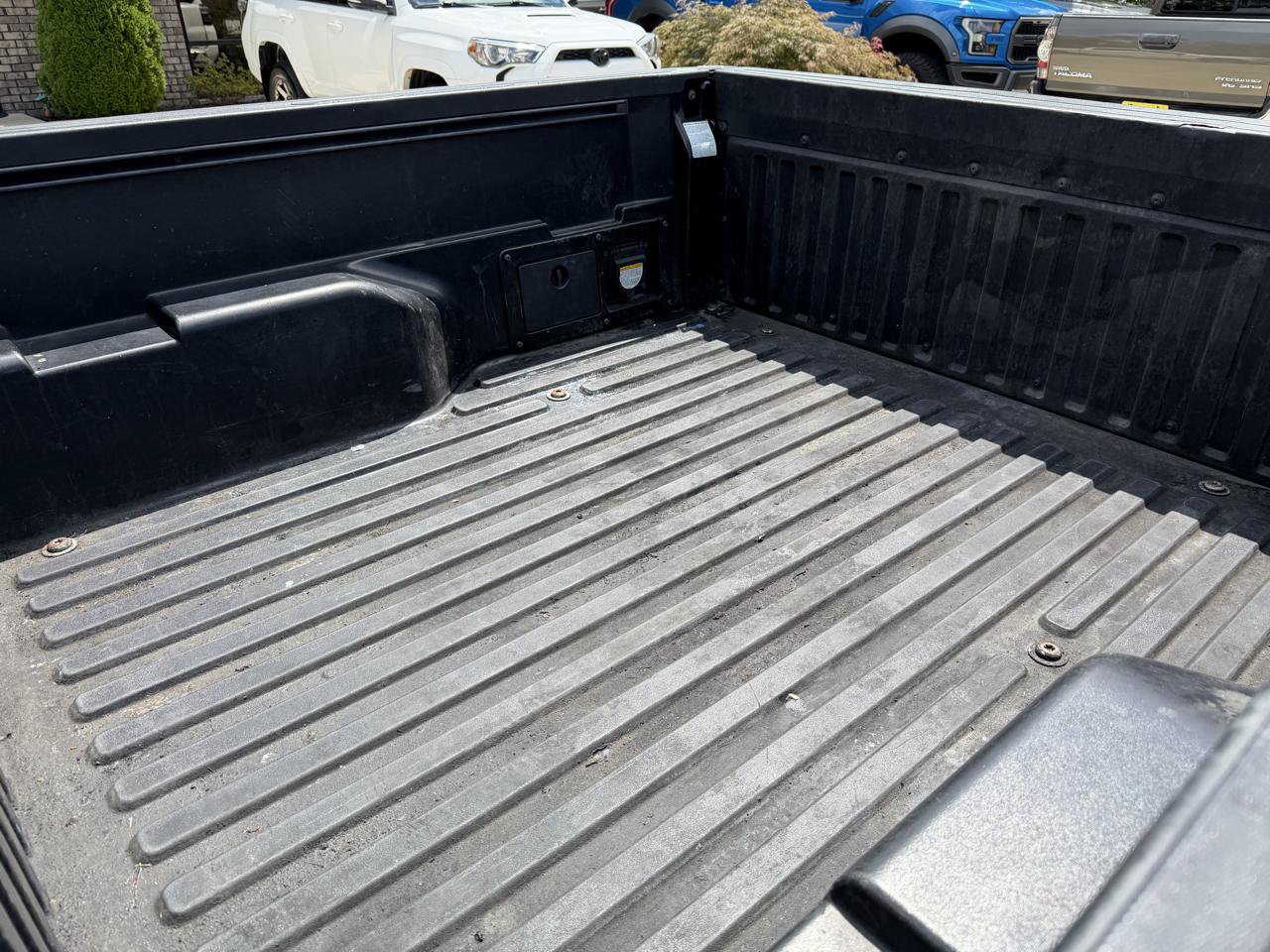 Used 2019 Toyota Tacoma TRD Sport w/ Technology Package AWD/4WD image 9